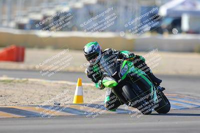 media/Dec-10-2023-SoCal Trackdays (Sun) [[0ce70f5433]]/Turn 2 (10am)/